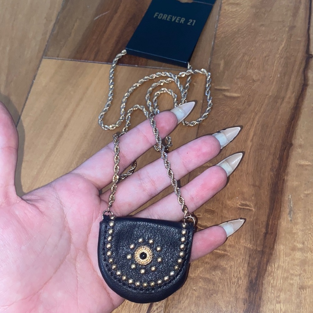 NWT- FOREVER 21 LONG GOLD CHAIN NECKLACE WITH FAUX LEATHER MINI PURSE